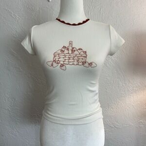Motel Baby Tee Shirt White Ribbed Strawberry Basket Lace Trim Sz S Stretch Y2K